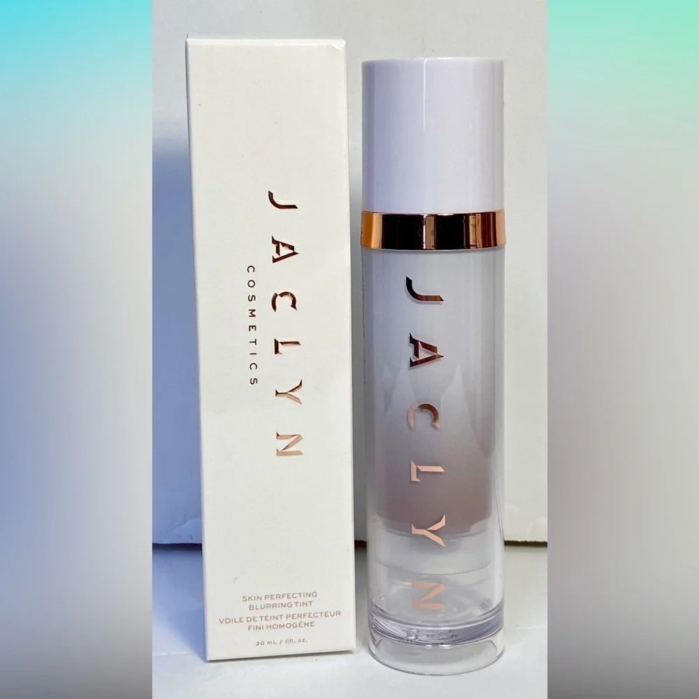 Jaclyn Cosmetics Skin Perfecting Blurring Tint in 12-Rich - Brand New!